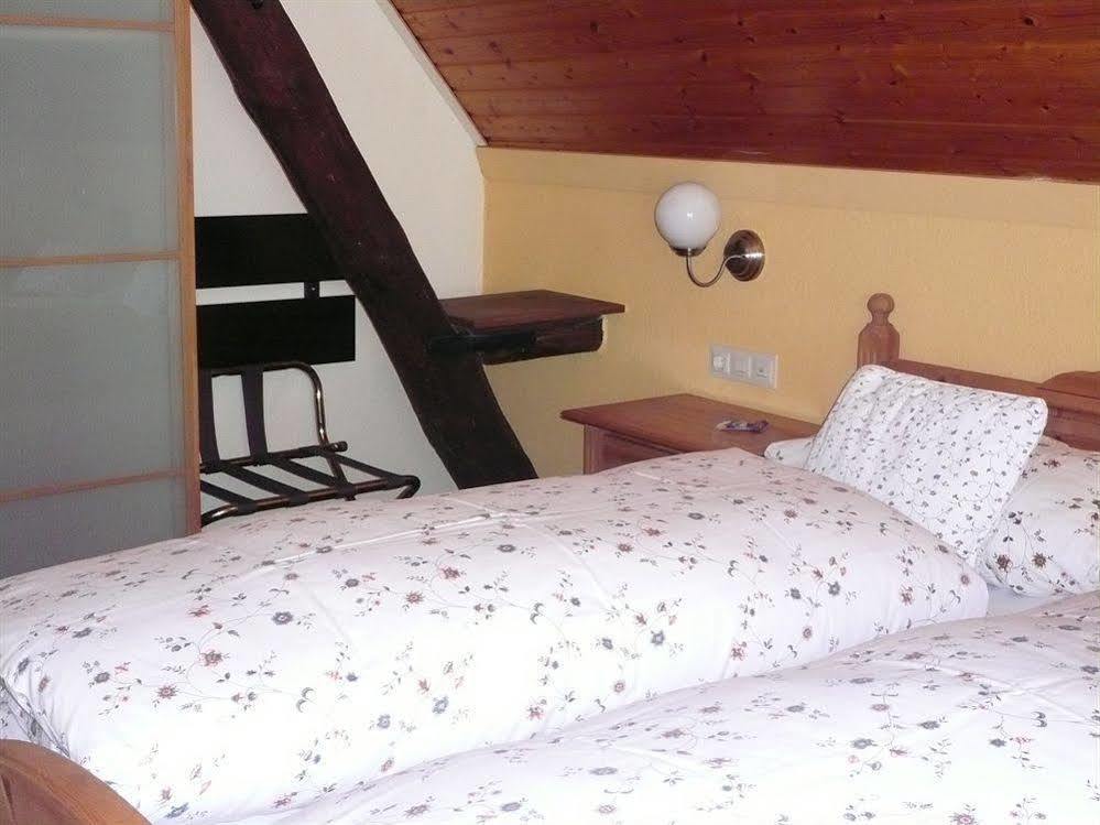 Mosel-Landhaus Am Moselufer B&B Briedern エクステリア 写真